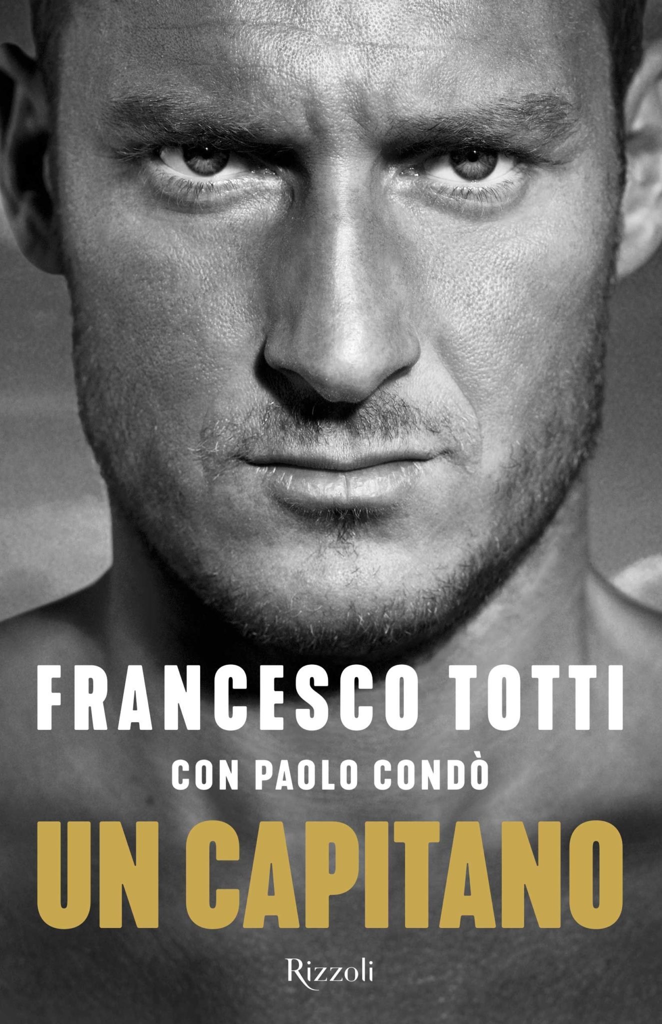 Recensione di Un Capitano – Totti-Condò