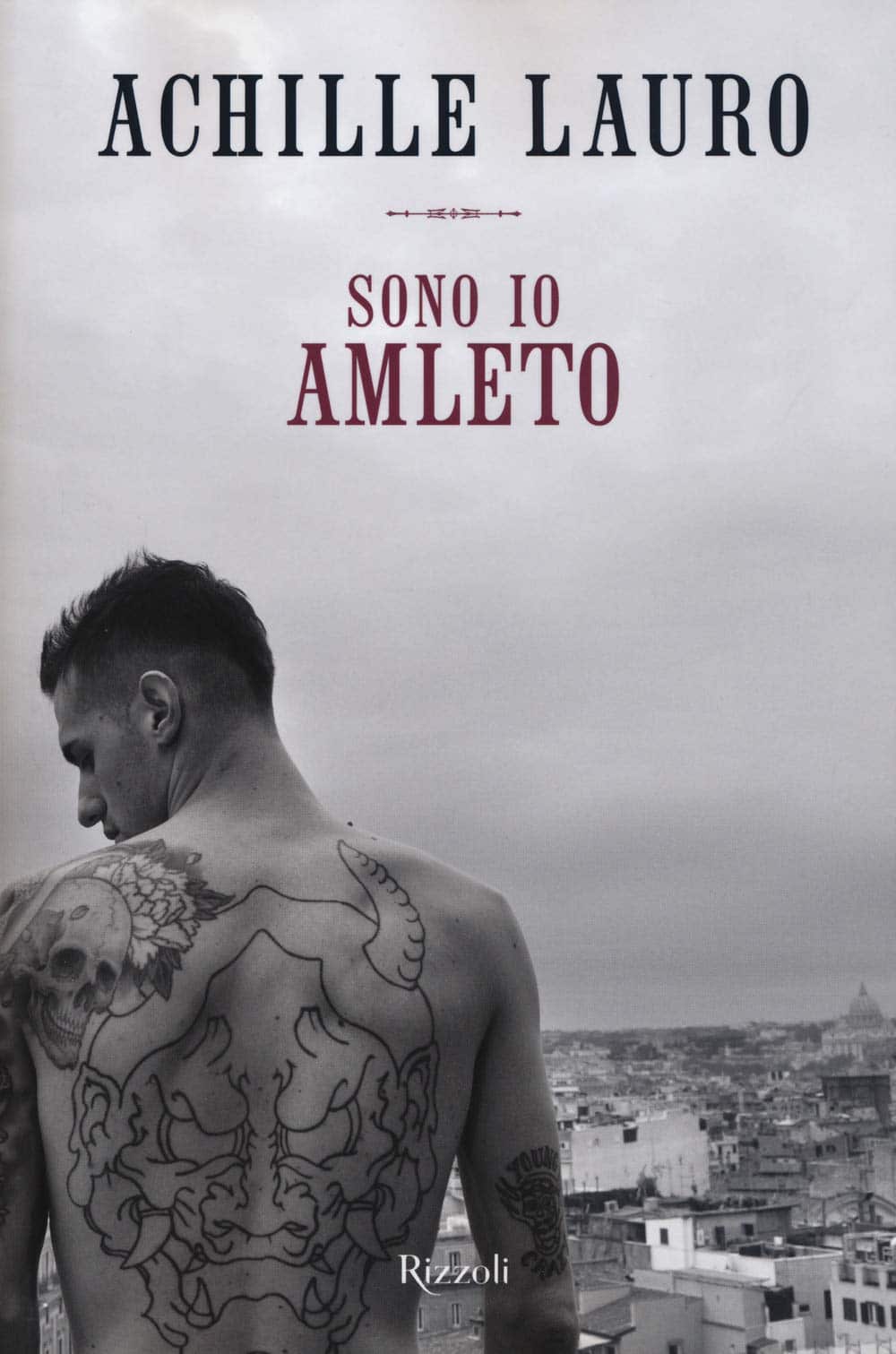 Recensione di Sono Io Amleto – Achille Lauro