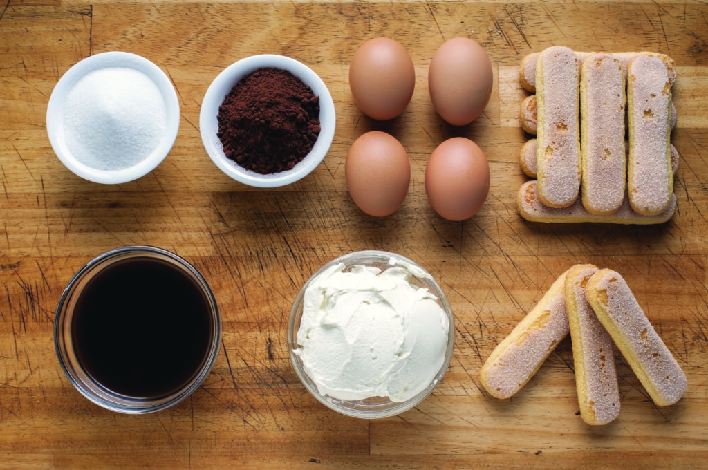 Tiramisù e La Contesa Delle Sue Origini - AA.VV. 3 ingredienti vari Recensioni